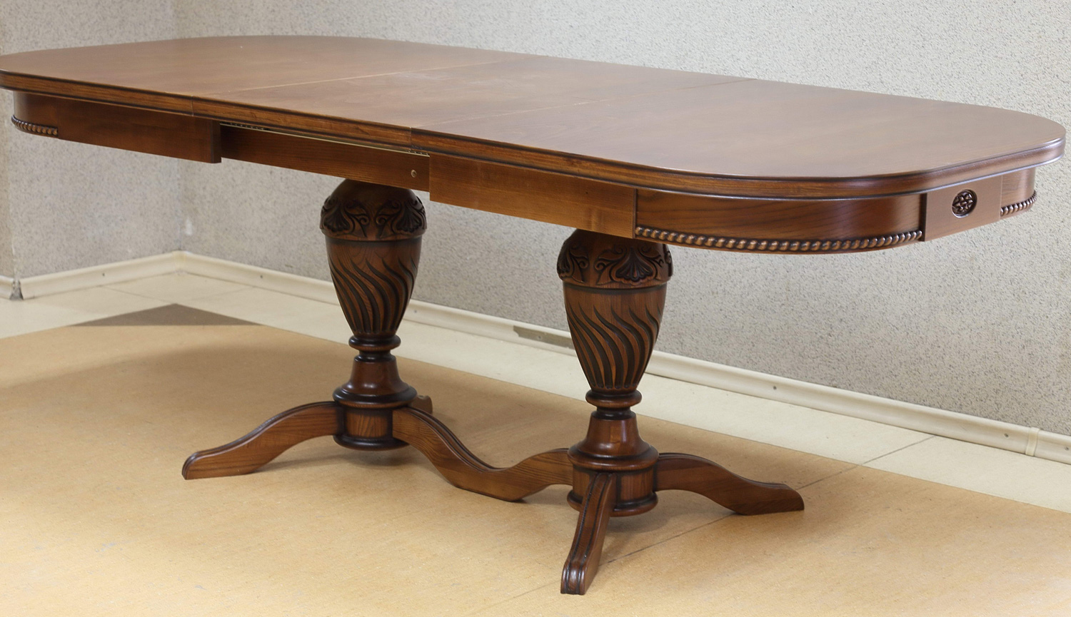 Столы деревянные